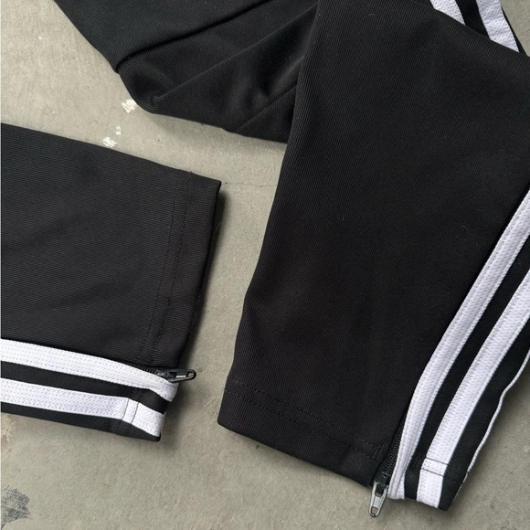 Adidas 3 stripes black and white sport athletic pant - Picture 6 of 6